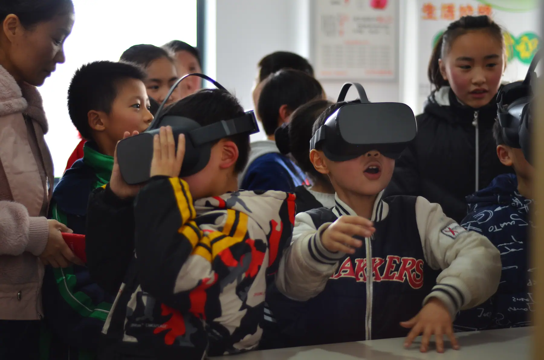 VR安全教育解决方案：面向学校、社区与公共安全科普馆的沉浸式体验建设
